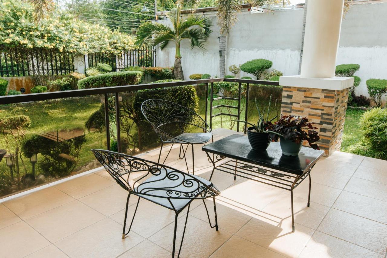 Bahay Ni Kikay Vacation Rental - Wifi Included 제너럴 산토스 외부 사진